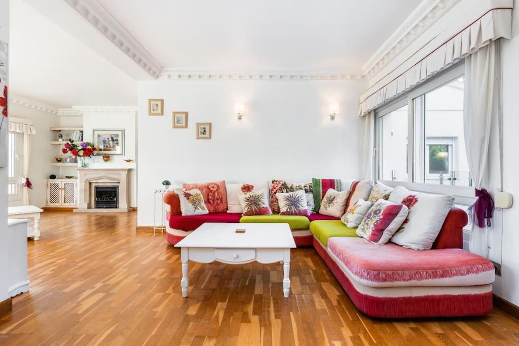 Villa Entire Large Next To Award-winning